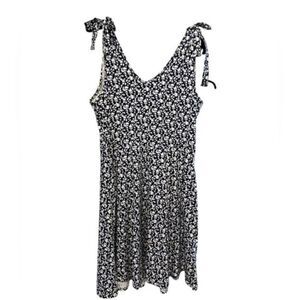 NWOT White Burch Plus Size Women’s Navy and White Floral Tie Shoulder Dress - 1X